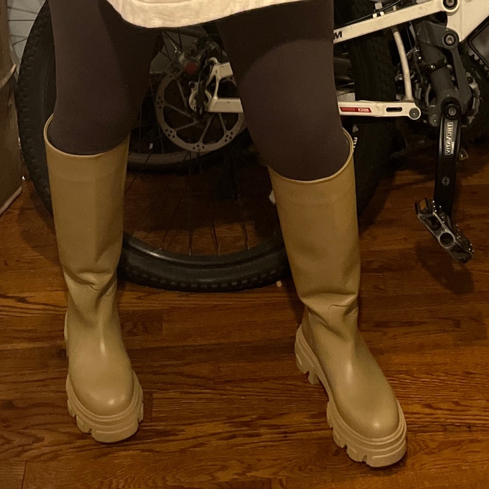 Worn just a few times! Leather boots in great condition